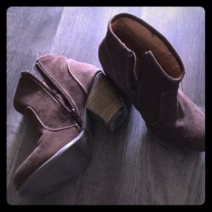 👢 Western Chunky Bootie 5.5